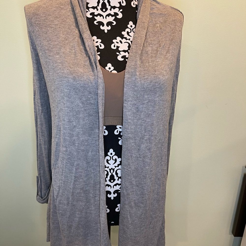 New Magaschoni gray Cardigan Sweater Long Sleev Tunic open Front.‎